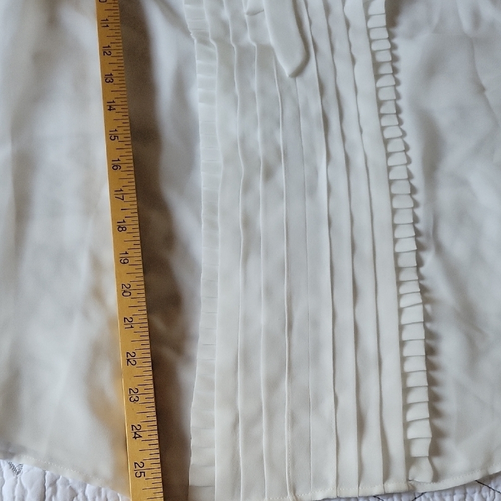 Frame Denim White Pleated Blouse with Bib Collar - Picture 7 of 11